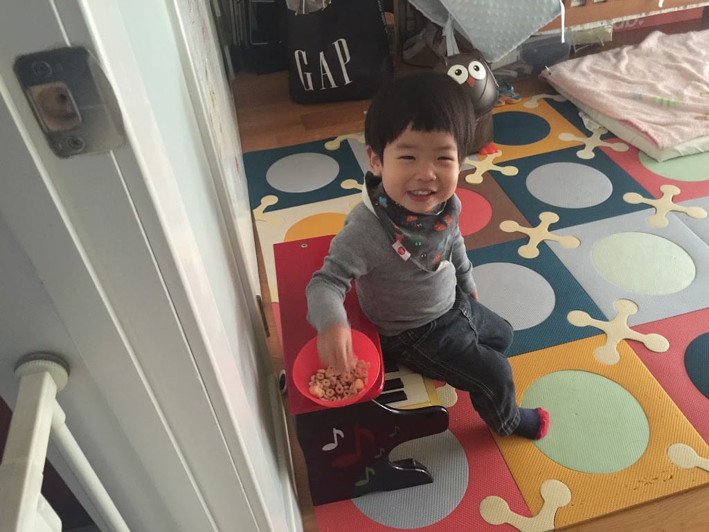 2Y Eat, drink & talk