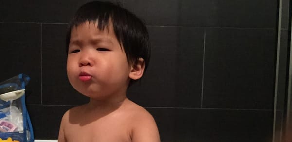 2Y Selfies 搞笑自拍